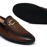 Bronze Folding Shoe with Elegant Buckle PA54