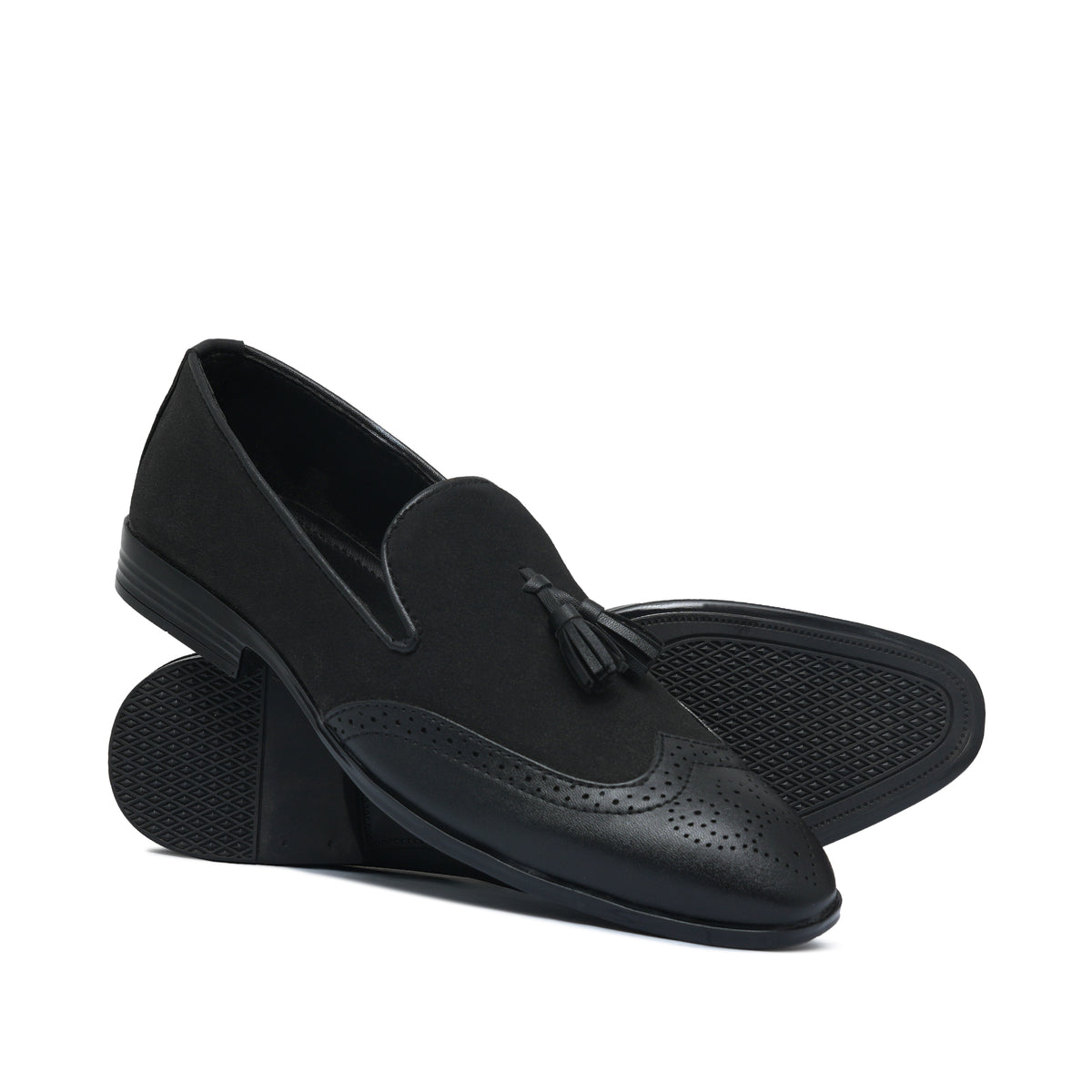 Black-Shoe CU26