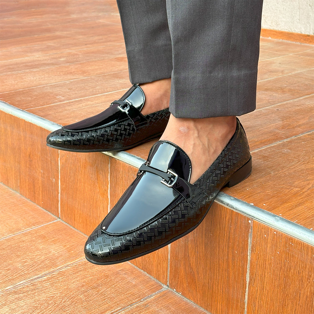 Black Geometric Buckle Shoe FT09